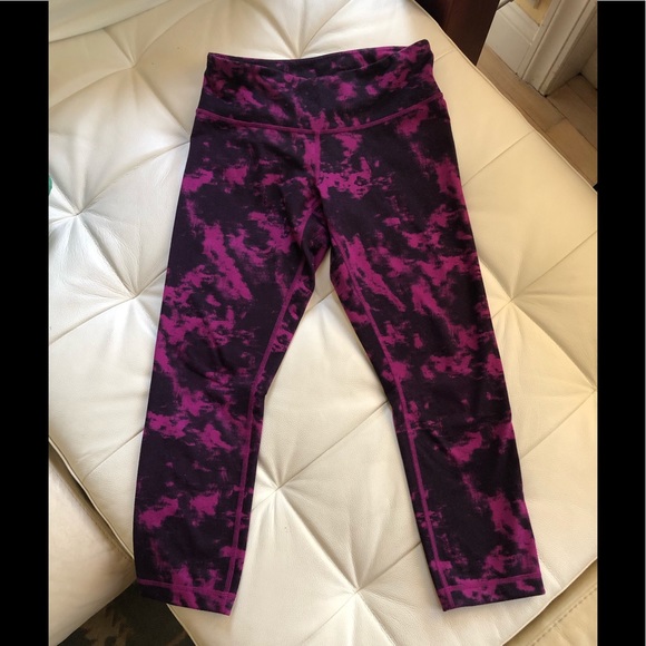 Lululemon 🧞‍♀️ Wunder Under Cropped Leggings - Picture 3 of 7